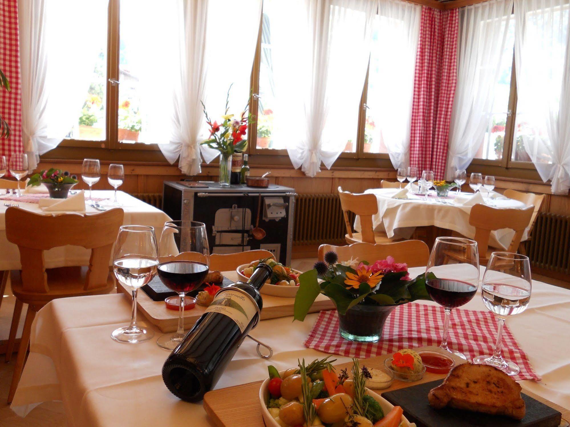 Gasthaus Paxmontana Sachseln Extérieur photo