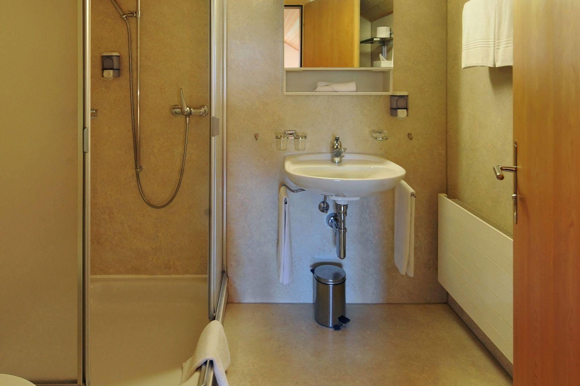 Gasthaus Paxmontana Sachseln Extérieur photo
