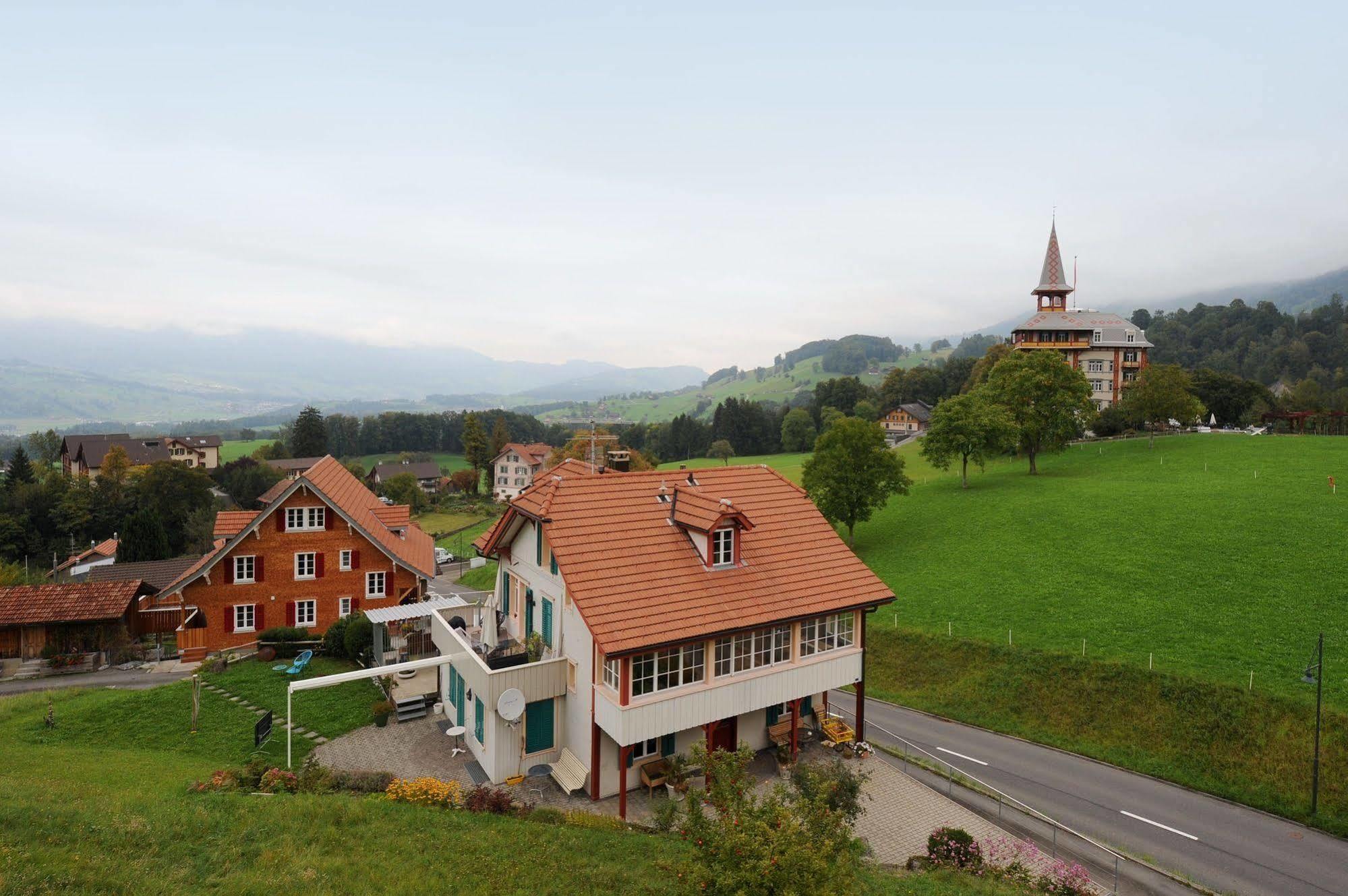 Gasthaus Paxmontana Sachseln Extérieur photo